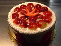 9-12 Kişilik Çilekli Yaş Pasta Nevşehir pasta