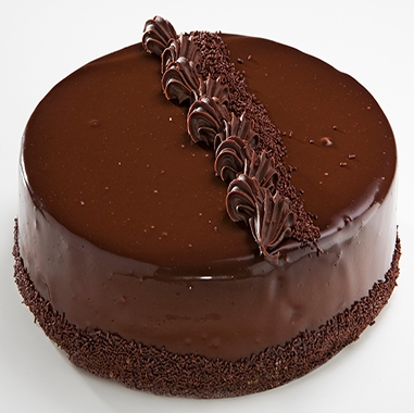 Kaliteli Çikolata İçeren 6–9 Kişilik Yaş Pasta Nevşehir pasta